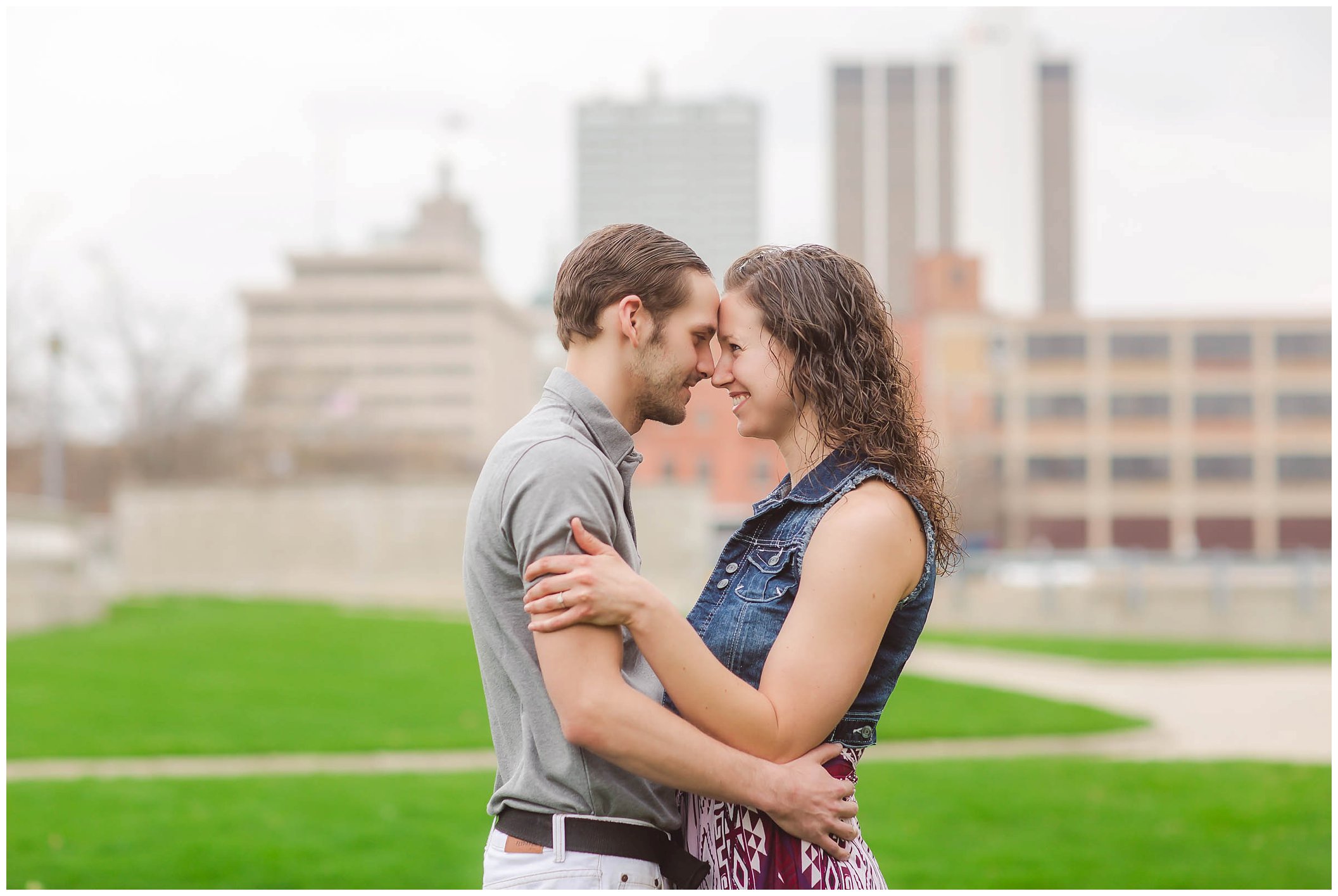 Fort Wayne, Indiana spring engagement session. Midwest and Destination Wedding Photographer_0004.jpg