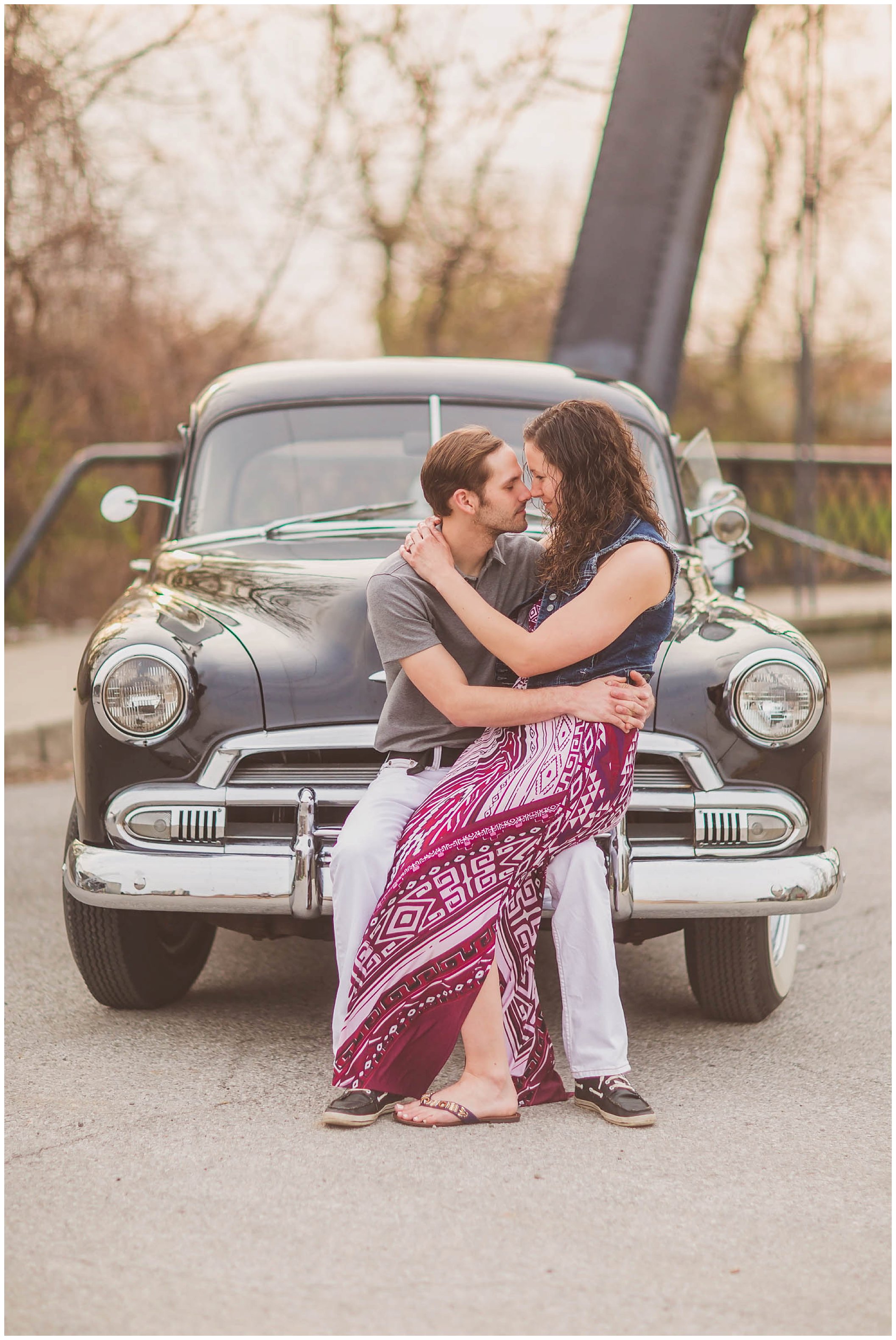 Fort Wayne, Indiana spring engagement session. Midwest and Destination Wedding Photographer_0026.jpg