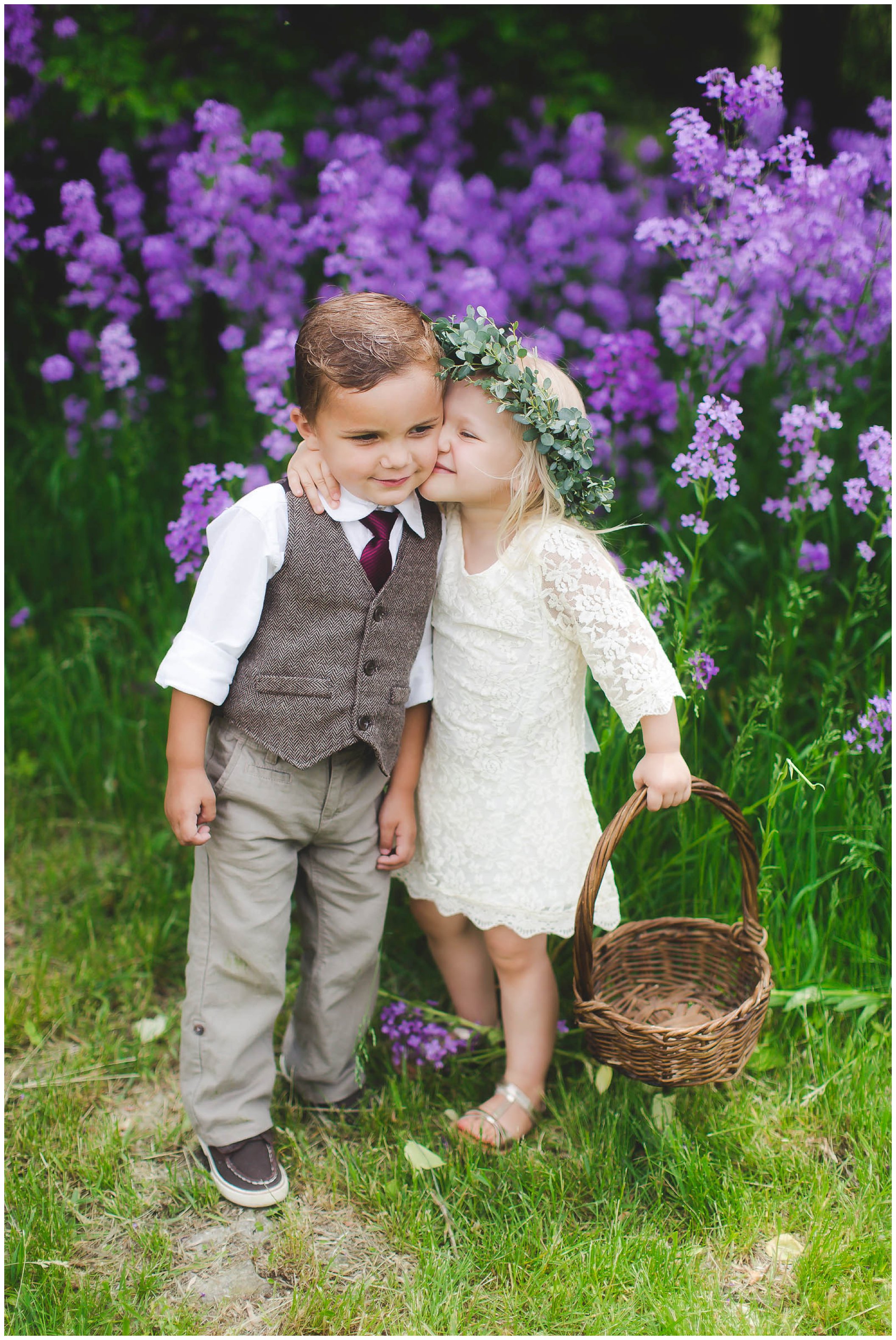 Fort Wayne, Indiana Wedding Photographer. Marian Hills Farm, Flower girl and ring bearer romance_0022.jpg
