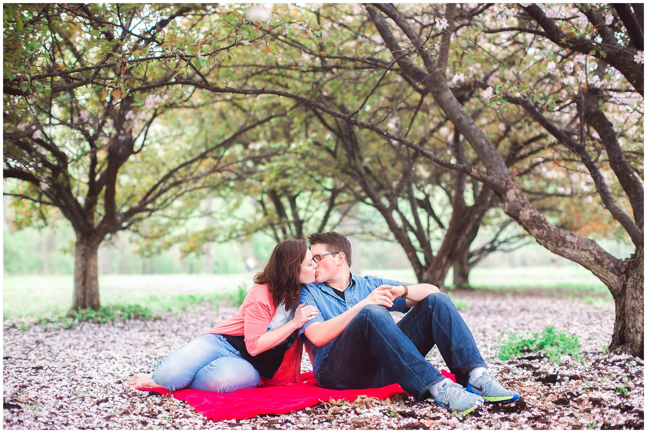 Fort Wayne, Indiana engagement session. Midwest and Destination Wedding Photographer_0053.jpg