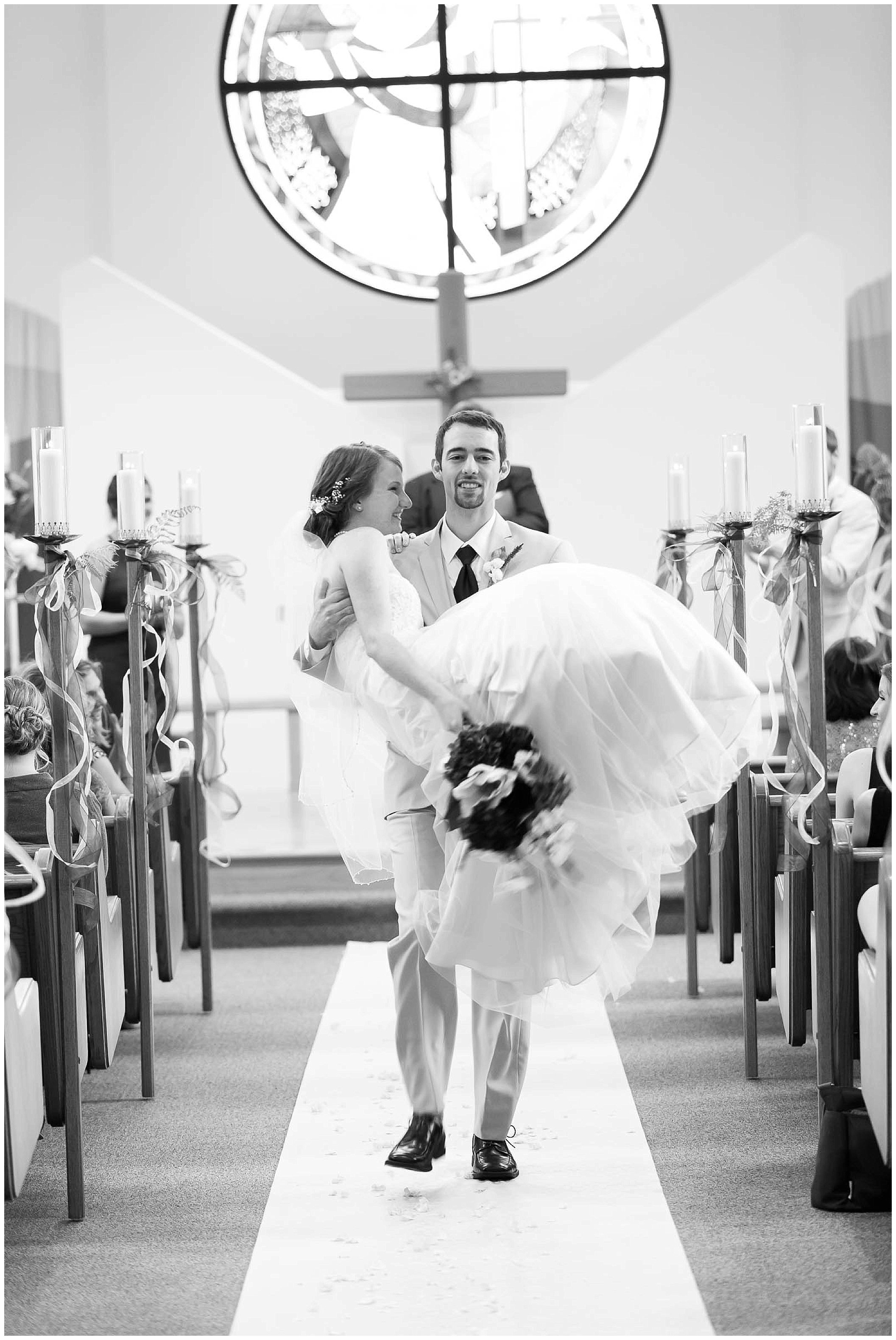 Rustic Indianapolis Wedding, Indianapolis Wedding Photographer_0118.jpg