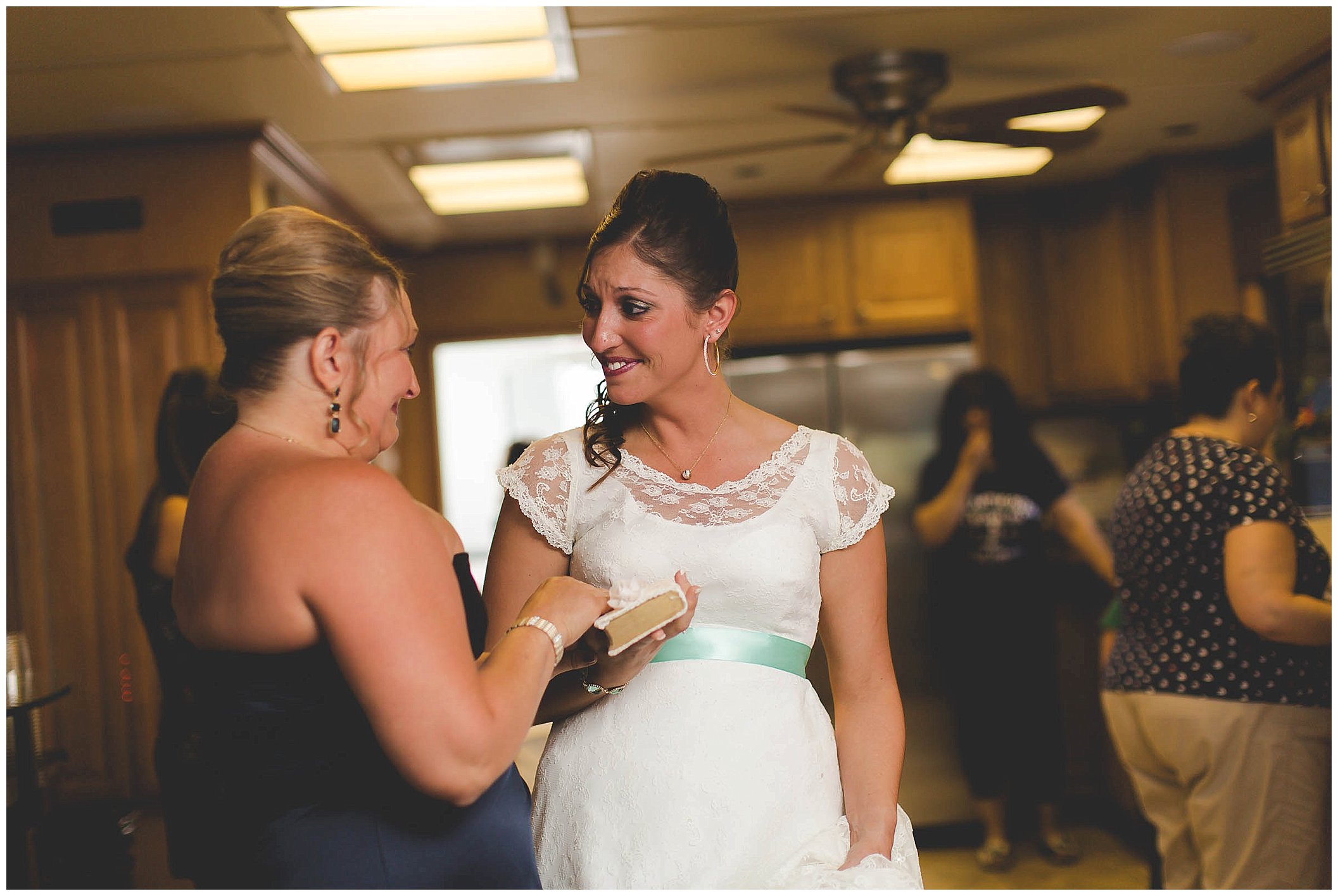 Oakwood Resort boat wedding at Wawasee Lake, Syracuse Indiana Wedding Photographer_0030.jpg