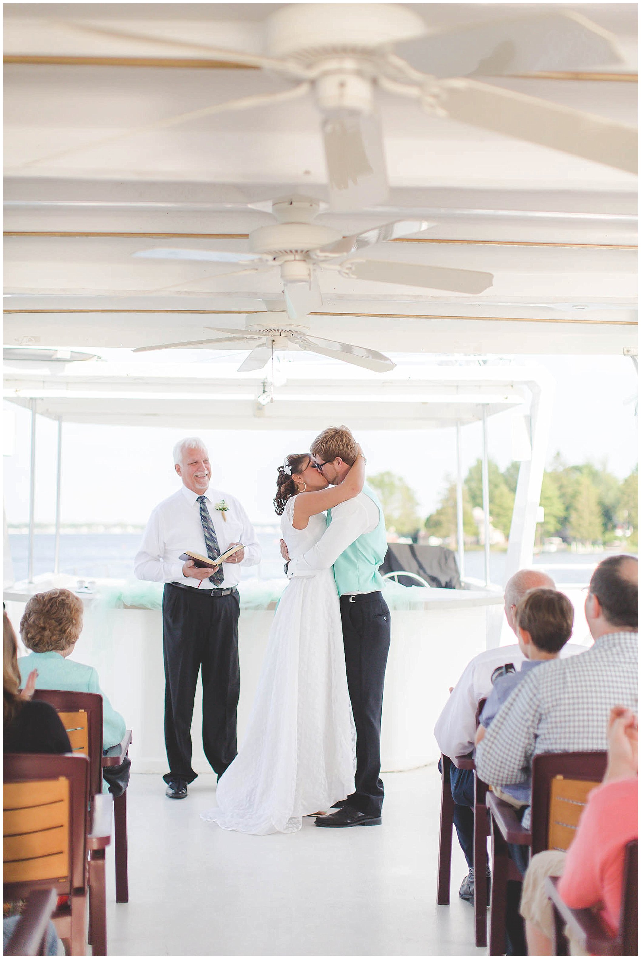 Oakwood Resort boat wedding at Wawasee Lake, Syracuse Indiana Wedding Photographer_0041.jpg