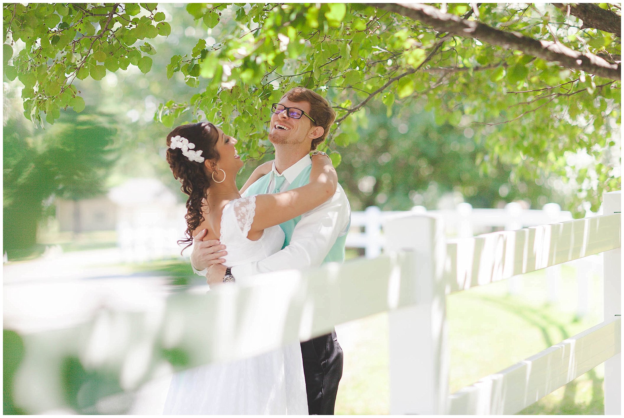 Oakwood Resort boat wedding at Wawasee Lake, Syracuse Indiana Wedding Photographer_0053.jpg