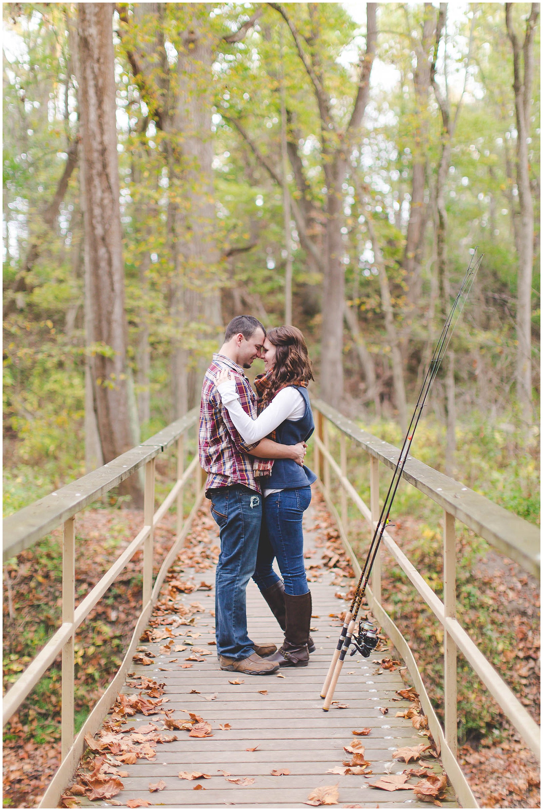 Cozy fall engagement session in a river, Fort Wayne Wedding Photographer_0007.jpg