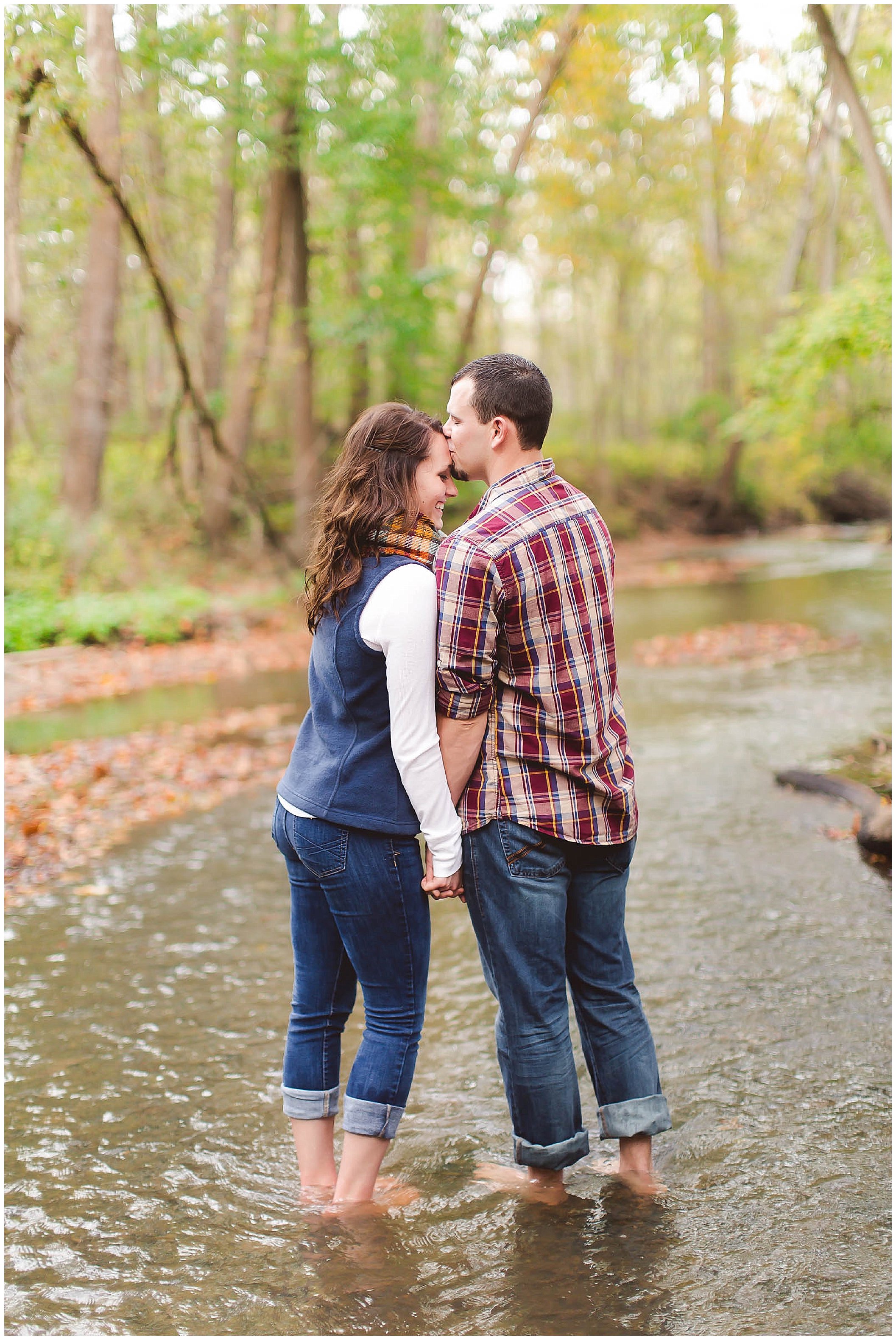 Cozy fall engagement session in a river, Fort Wayne Wedding Photographer_0013.jpg