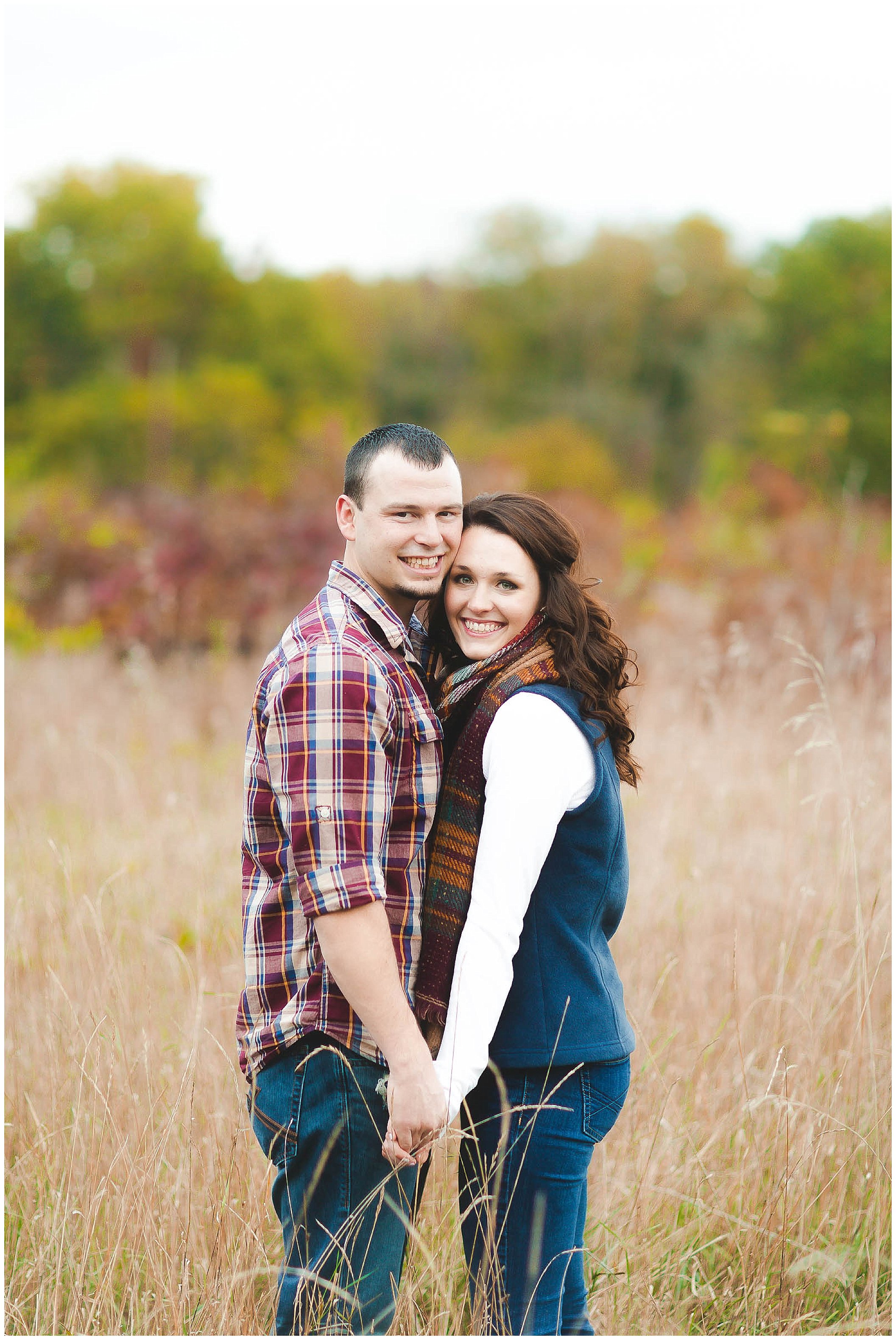 Cozy fall engagement session in a river, Fort Wayne Wedding Photographer_0028.jpg