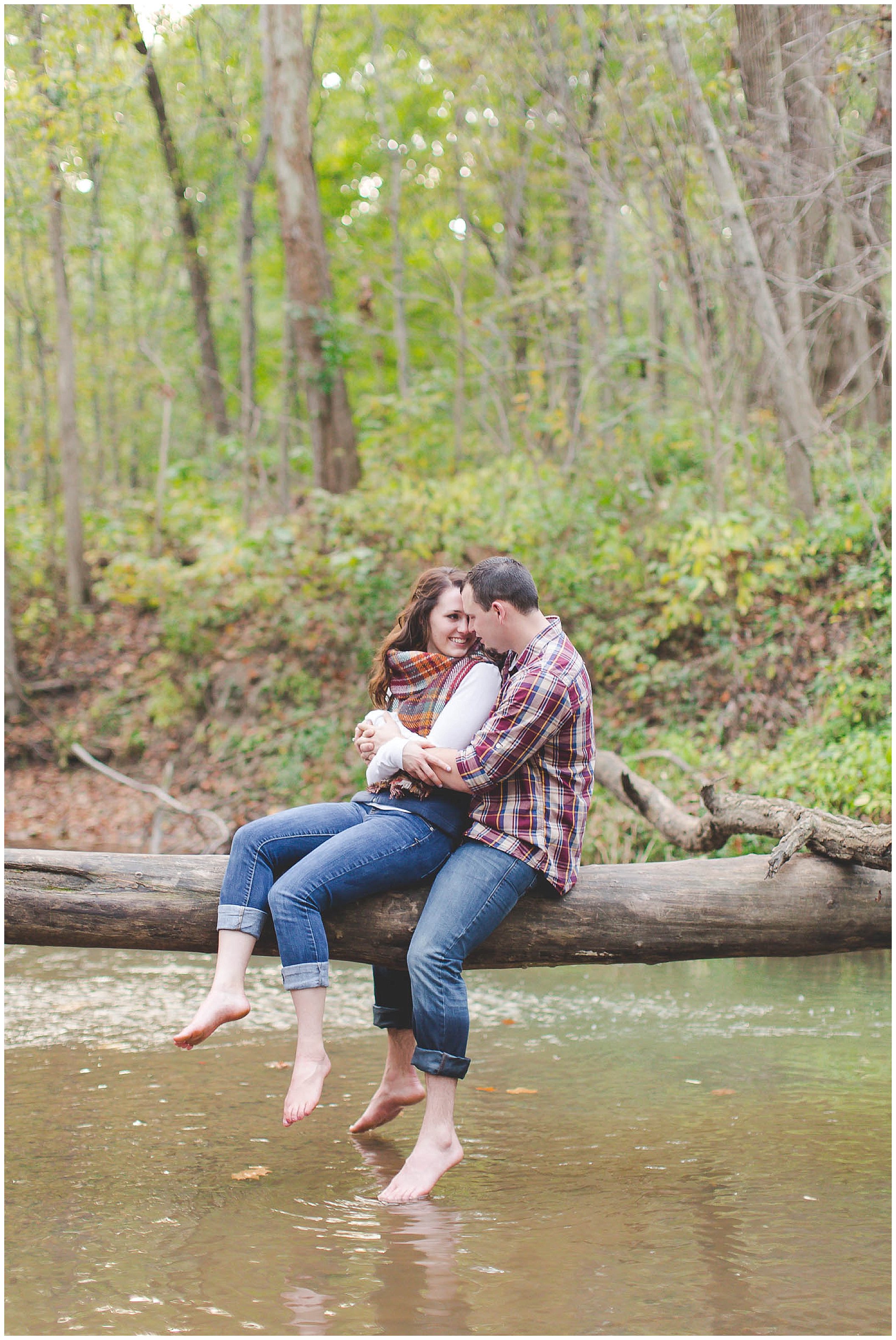 Cozy fall engagement session in a river, Fort Wayne Wedding Photographer_0038.jpg