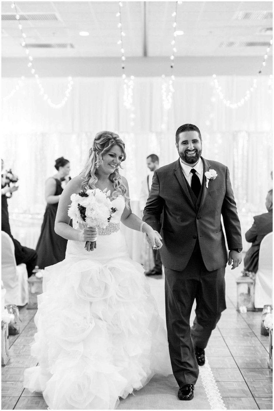 Gorgeous and Elegant wedding at The Landmark in Fort Wayne Indiana, Fort Wayne Wedding Photographer_0025