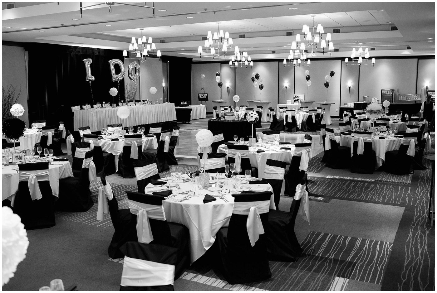 Grand Wayne Center Wedding, Marriott Hotel Wedding Reception, Fort Wayne Wedding Photographer_0186