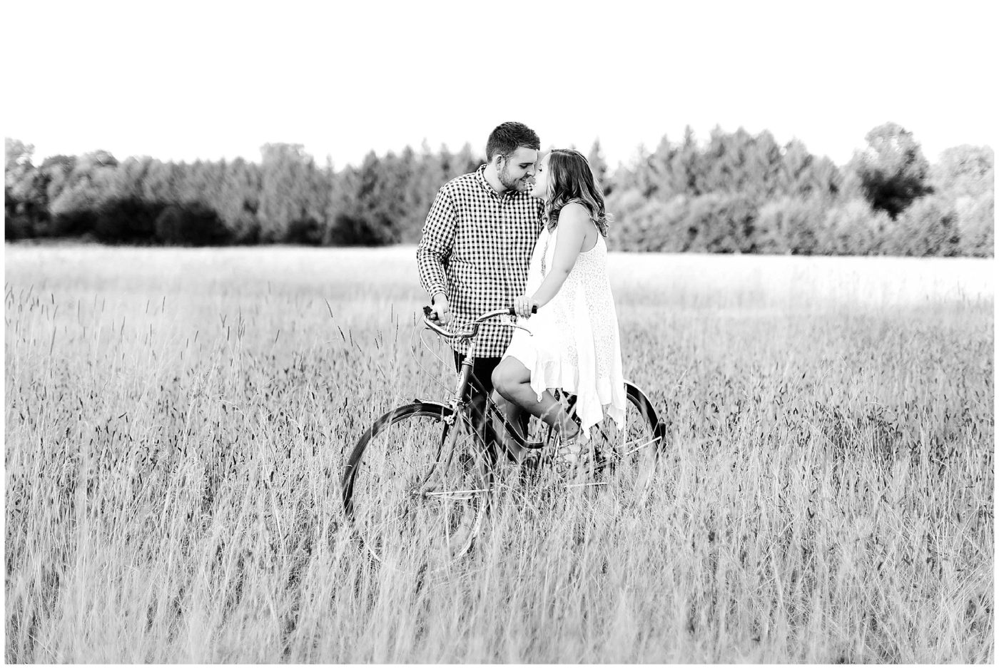 Adorable Bike Engagement Session in the Country, Fort Wayne Wedding Photography_0012