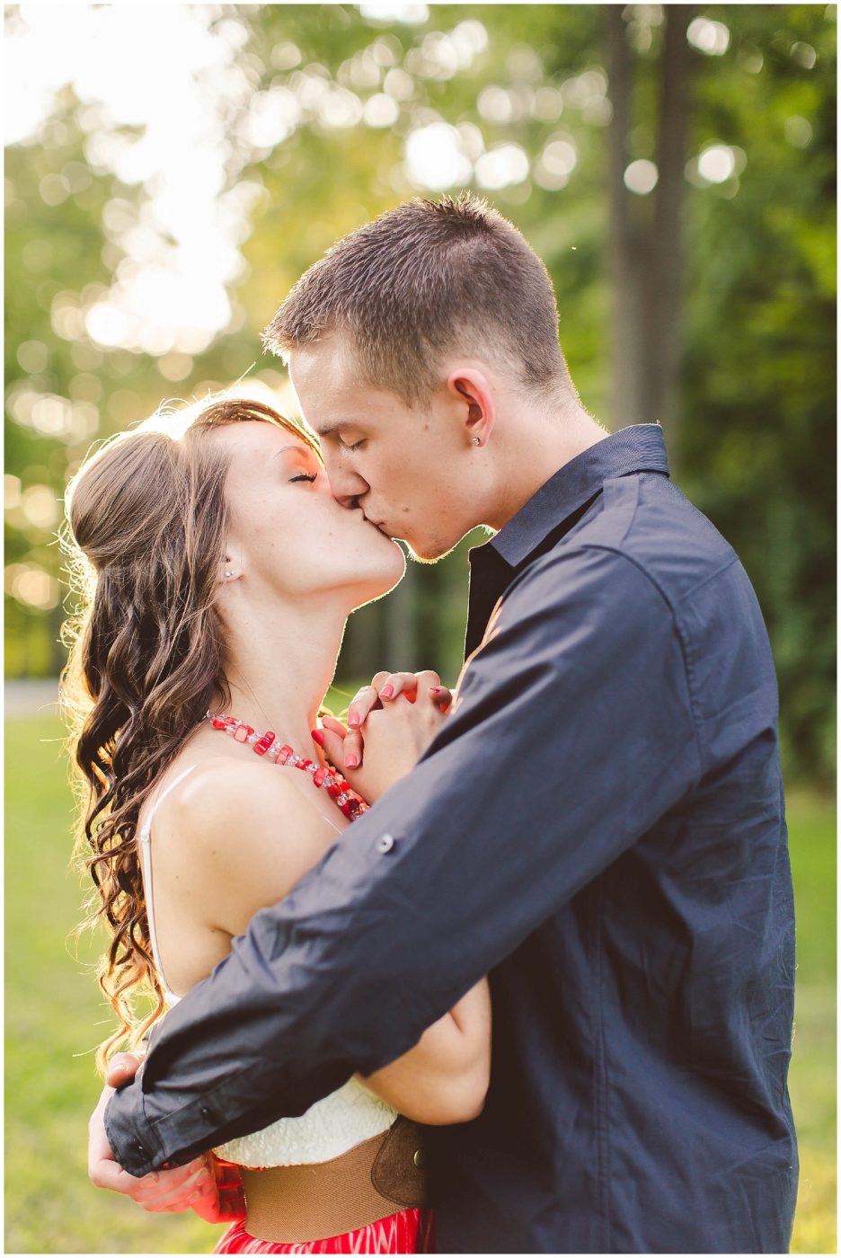 Romantic rainy engagement session, Fort Wayne Wedding Photographer_0002
