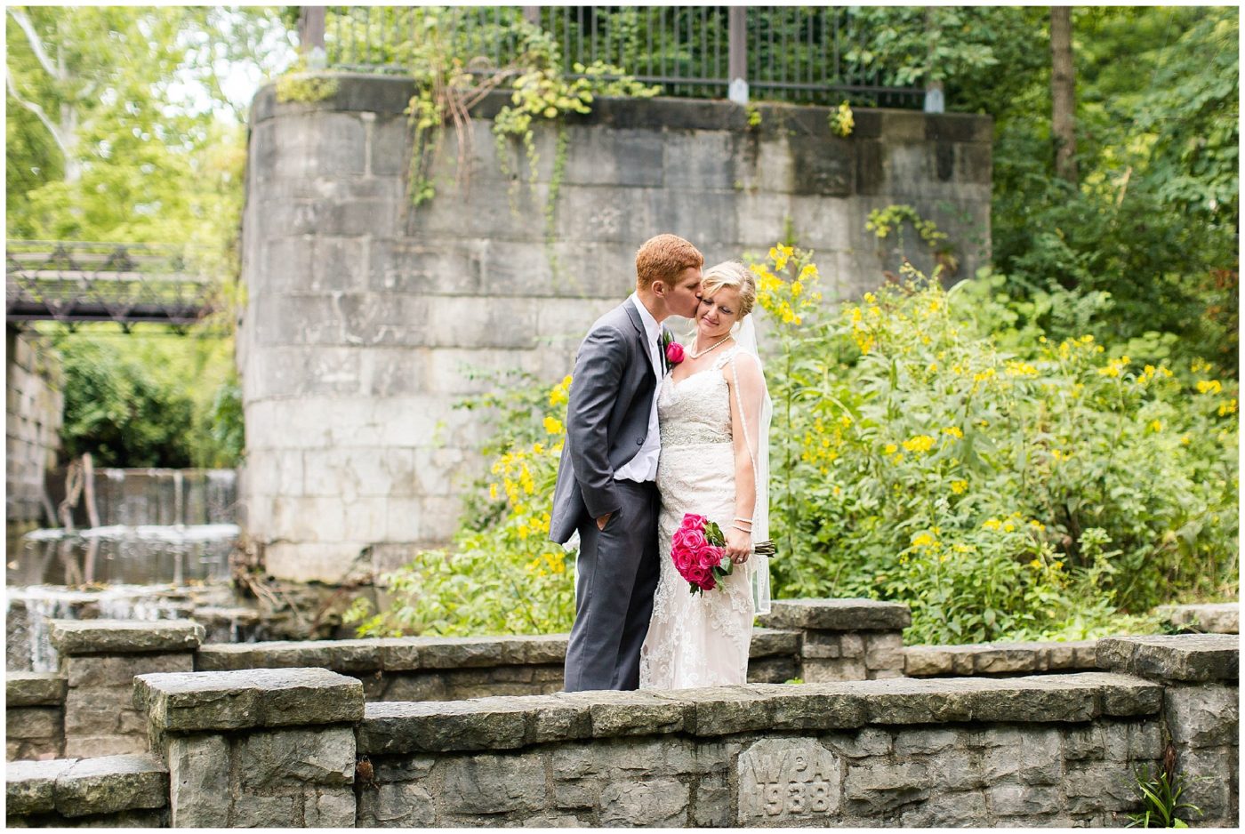 toledo-ohio-wedding-photographer-modern-hot-pink-wedding-inspiration_0017