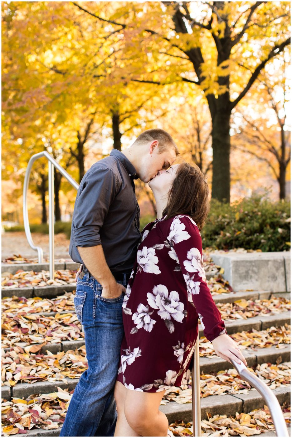 fall-engagement-session-at-headwater-park-downtown-fort-wayne-fort-wayne-wedding-photographer_0012