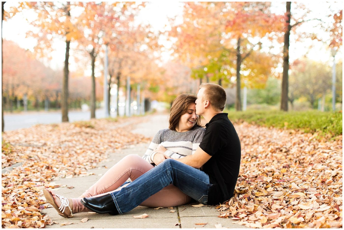 fall-engagement-session-at-headwater-park-downtown-fort-wayne-fort-wayne-wedding-photographer_0020